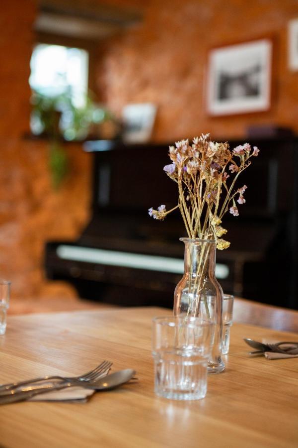 The Leaping Salmon Hotel Yelverton Buitenkant foto