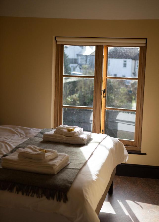 The Leaping Salmon Hotel Yelverton Buitenkant foto