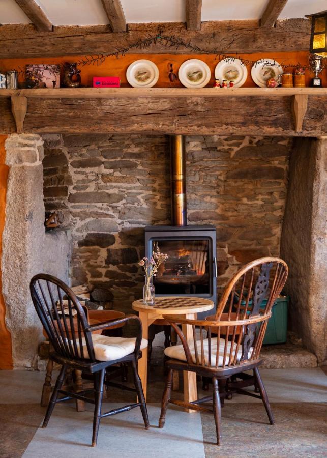The Leaping Salmon Hotel Yelverton Buitenkant foto